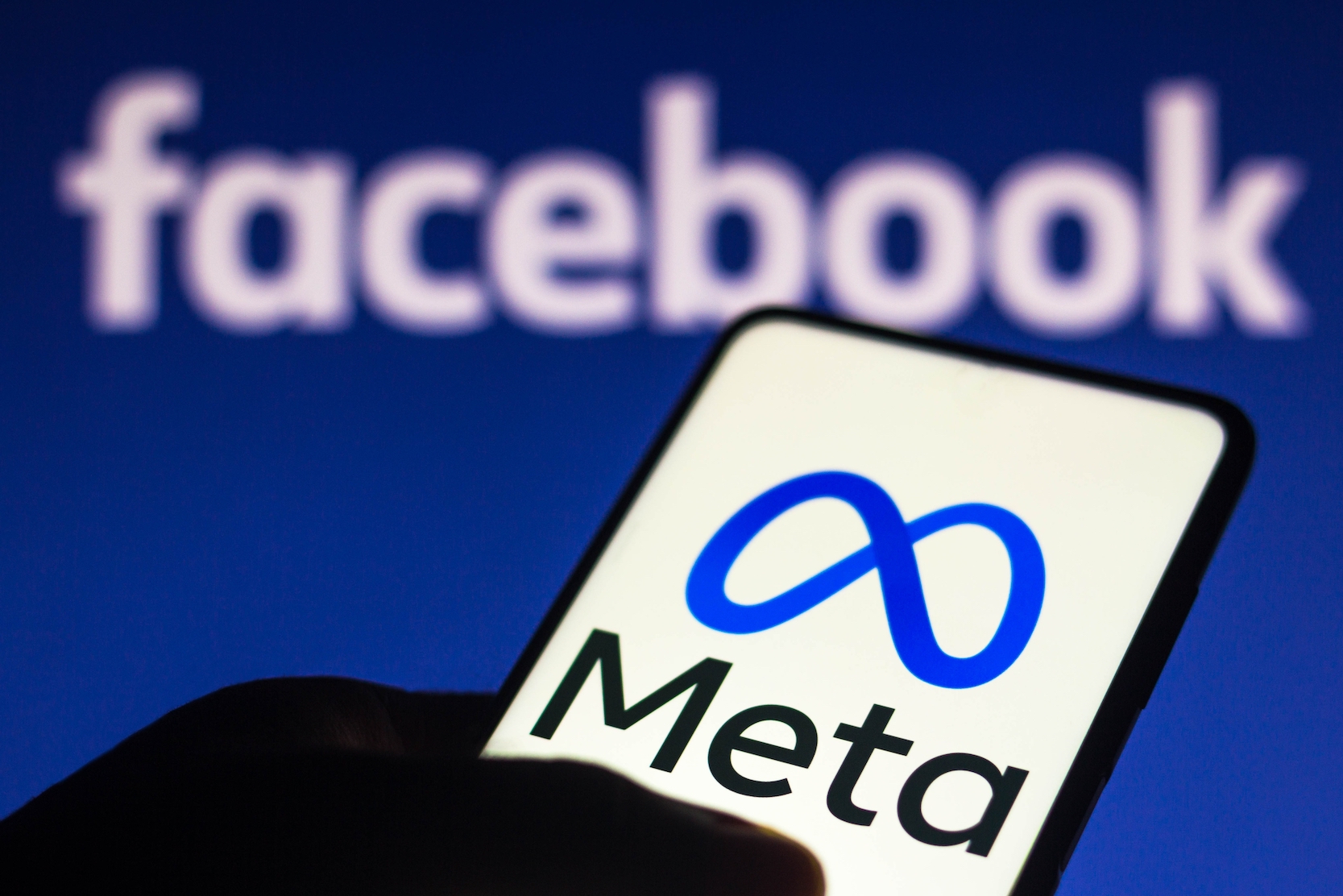 Meta : un abonnement payant sans pub pour Facebook et Instagram en Europe  🆕