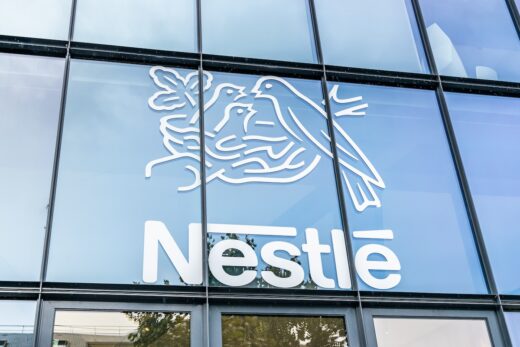 Nestlé, agroalimentaire, changement, direction, PDG? Laurent Freix, Mark Schneider, CEO, directeur général, eaux minérales, scandales