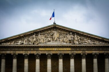 aurelie-trouve-bloquera-assemblee-nationale-menthon