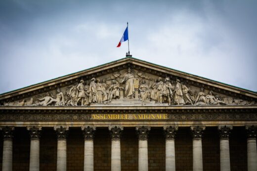 aurelie-trouve-bloquera-assemblee-nationale-menthon