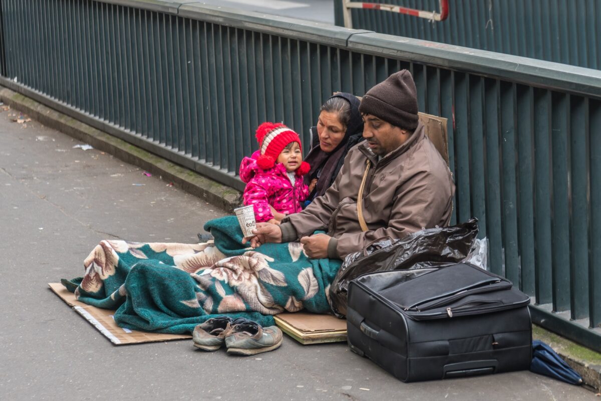 budget-pauvrete-cout-france-societe-argent.