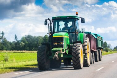 ligne-blanche-tracteur-code-de-la-route