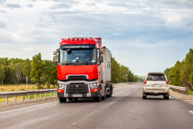 Transport durable : Renault Trucks convertit un camion thermique en électrique