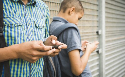 smartphones-limite-une-heure-par-jour-jeunes