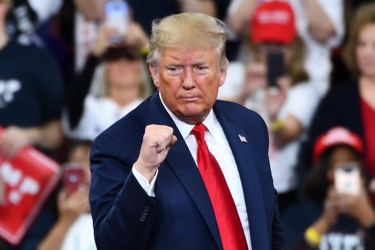 Hershey,,pa, ,december,10,,2019:president,donald,trump,gestures,the