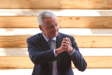 Bruno Le Maire vous souhaite de joyeuses dettes de fin d’année !