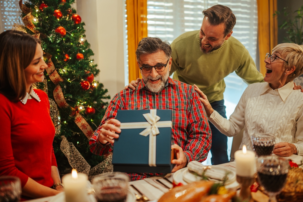 Les Français craignent de ne pas pouvoir offrir de cadeaux à leurs proches ce Noël. 