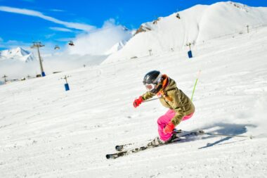 Montagne : près de 30% des Français prévoient de skier cet hiver